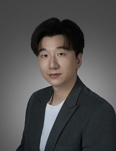 Portrait of Jiahao Zhang